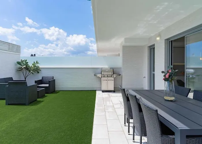 דירה Modern 2-bed With Huge Terrace